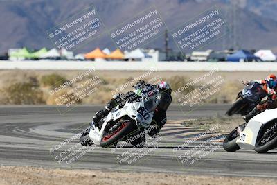 media/Dec-07-2025-CVMA (Sun) [[3e7d2de5dc]]/Race 7-Formula Lightweight Twins Shootout/